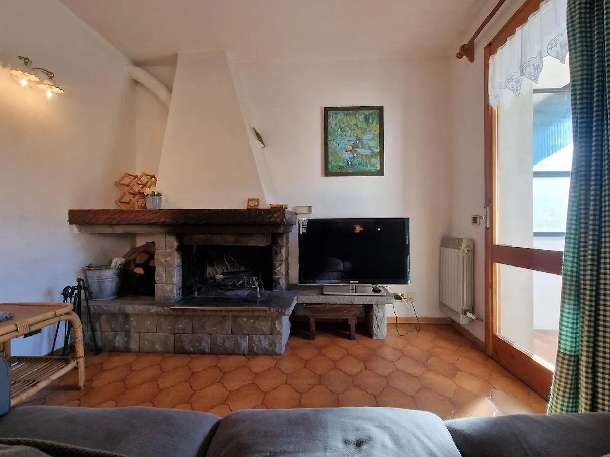 Il Chioso Apartment Fiumalbo Italy